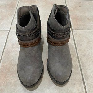 Authentic American Heritage womens Socabinstone boots 8.5 size